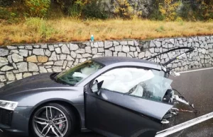 Audi R8 rozpadło się na pół w wyniku kolizji