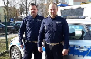 Policjanci z Pleszewa eskortowali rodziców niemowlaka pędzących do szpitala