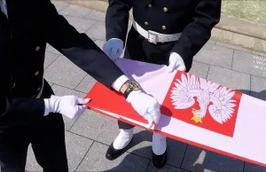 Wspaniałe! Składanie Polskiej Flagi w Szczecinie! Wzór do naśladowania!