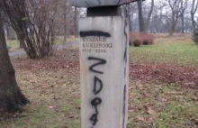 Sprofanowany pomnik płk Kuklińskiego