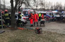 Poważny wypadek karetki jadącej na sygnale w Ostrowie Wielkopolskim!