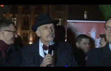 Janusz Korwin-Mikke na manifestacji przed PKW w Warszawie 20.11.2014