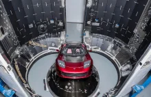 Elon Musk naprawdę wyśle samochód w kosmos!