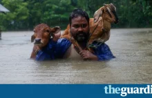 W Indiach i Nepalu w powodziach zginęło już ok. 1200 ludzi