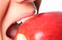 Chcesz mieć świeży oddech - jedz jabłka