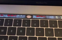 Doom uruchomiony na pasku Touch Bar nowego MacBooka Pro