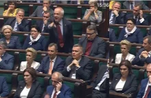 Niesiołowski nie wytrzymuje w roli posła opozycji. [WIDEO]