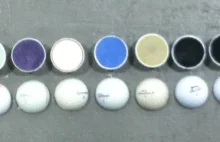 Koleś otworzył 17 piłek golfowych w celu sprawdzenia czy każda jest taka sama.