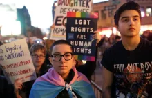 Francja: Lesbijki oskarżają homoseksualistów o męski szowinizm