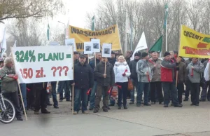 Pikietują bo chcą bonów na święta w wysokości 3000 zł!!!