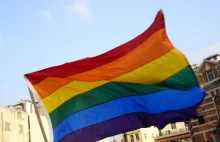 W mBanku ustawisz na karcie flagę LGBT, ale flagę Polski już nie!