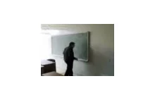 Crash test tablicy w rosyjskiej szkole