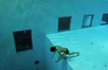 Guillaume Nery nurkuje na bezdechu na samo dno Nemo 33.