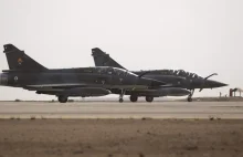 Francja zrzuca 20 bomb na ISIS w Syrii.