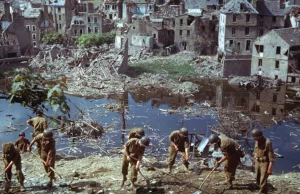 Zrujnowana Normandia - niepublikowane kolorowe zdjęcia z 1944 roku