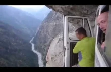 Droga górska w Nepalu...