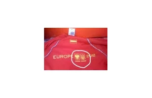 Hiszpańskie koszulki na Euro - Źle podpisane herby!