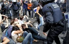 Barcelona: policja strzelała do protestujących. Kilkadziesięciu rannych -...