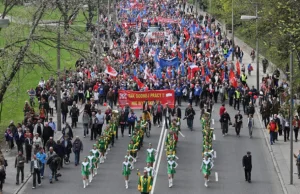 SLD chce ustawy o zasadach obchodzenia świąt państwowych