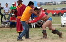 Festiwal Naadam – mongolskie igrzyska.