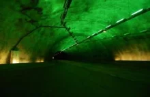 Laerdal - najdłuższy tunel w Norwegii 24,5 km - szaro, szaro i nagle UFO :)