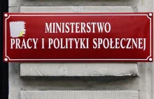 Rząd utajnia dane urzędników zatrudnianych obecnie przez przedsiębiorców...