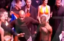 Mike Tyson nie dopuszcza do bijatyki (VIDEO)