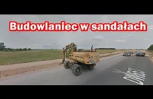 Ciężka jest praca budowlańca w sandałach