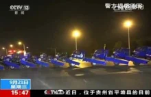 Chiński kierowca ciągnął za sobą 10 pojazdów przez 300 km