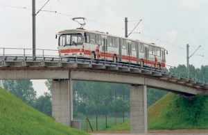 Złomnik o dniu bez samochodów w Paryżu - celnie.