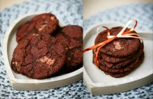 Czekoladowe ciasteczka Chewy Cookies z nadzieniem tofu-truskawkowym