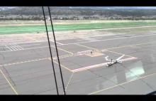 Małe samoloty próbują uciec z lotniska ;)