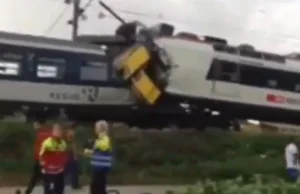 Czołowe zderzenie pociągów w Szwajcarii. 30 osób rannych