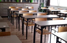 Łomża: Uczniowie walczą o swoje gimnazjum