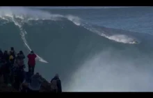 Surfer ujeżdża bestię