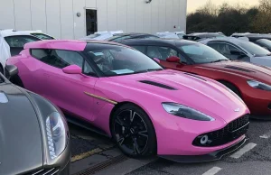 Ktoś zamówił limitowanego Aston Martina Zagato Shooting Brake w różowym...