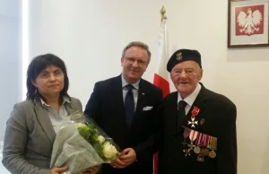 Prezydent odznaczył najstarszego polskiego ułana! Ma 101 lat, pochodzi z...