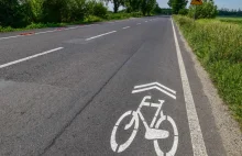 W Skarbimierzu powstała ścieżka dla rowerów, ale jednokierunkowa...