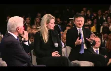 Prezydent Bill Clinton rozmawia z Elisabeth Holmes o przyszłości enrgetycznej