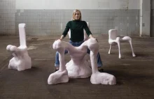 W Polsce stanie krzesło, na którym kobiety rozkraczą się, jak faceci w metrze