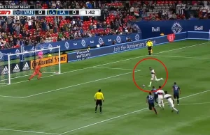 Zawstydzający rzut karny. Na oczach Ibrahimovicia chciał strzelić jak Panenka!