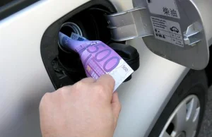 Unia Europejska chce dołożyć nową opłatę do paliwa!