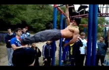 Street Workout - pokaz umiejętności chłopaków z Odessy