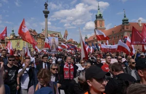Ulicami Warszawy przeszedł Marsz Suwerenności.