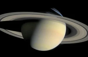 Saturn - Władca Pierścieni