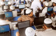 Pakistan:'tsunami pieniędzy'. Arabia Saudyjska finansuje 24000 szkół religijnych
