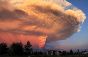 Erupcja wulkanu Calbuco, władze ogłosiły czerwony alert