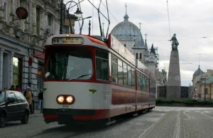 Nieboszczyk jeździł tramwajem