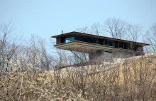 kidosaki architects studio cantilevers house in yatsugatake mountains - |...