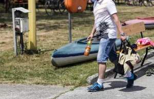 Właściciel ośrodka „Pod Żaglami” tropi „darmusów”. Publikuje ich zdjęcia...